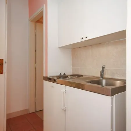 Apartment Studio 3330b *