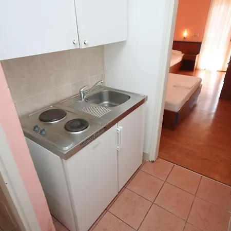 Studio 3330b Apartment Podgora (Split-Dalmatia)