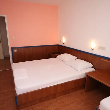 Studio 3330b Apartment
