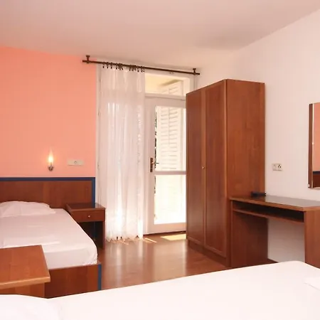 Studio 3330b Podgora (Split-Dalmatia)